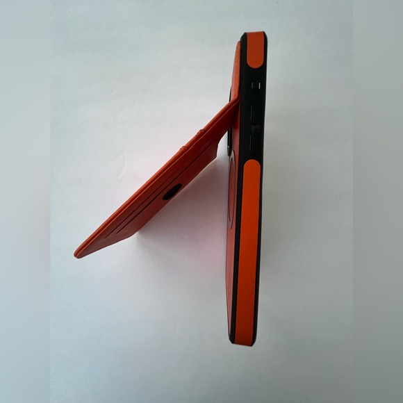 SkyEagle Compatible Magsafe 2 in 1 Semi-Detachable iPhone 15 Pro Max Orange Case - Picture 13 of 16